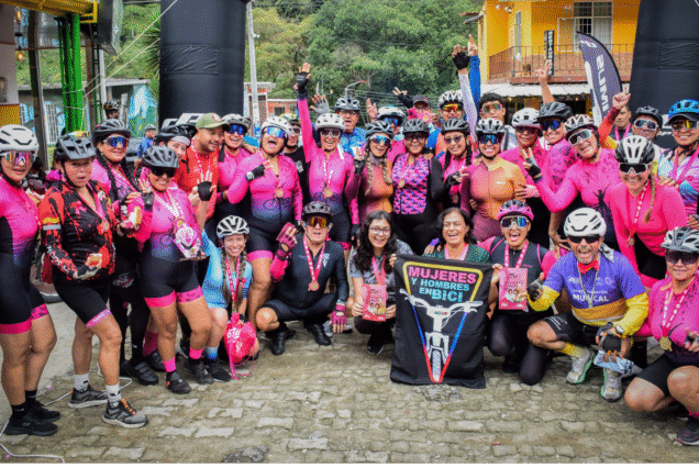 Mujeres y Hombres en bici